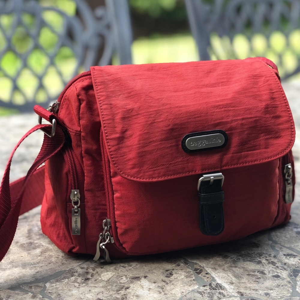 Baggallini Crossbody Hobo Travel-safe Bag